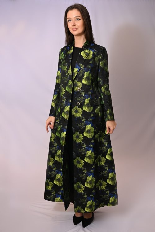 عباية عملية بلمسة الورد الأخضر FA 617