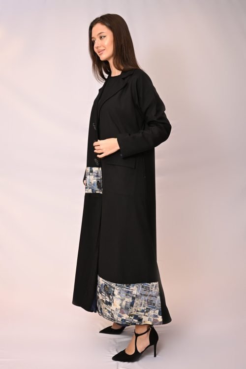 عباية الكريب الأسود بتداخل الجاكار FA 609