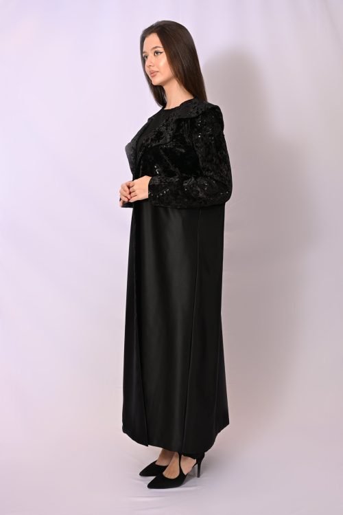 عباية شتوية فاخرة بتداخل المخمل والكريب FA 603