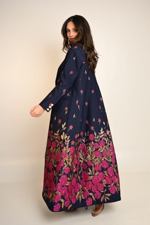 عباية فاخرة كحلي مطرزة بالورود الوردية والذهبية رمز العباية: FA 622