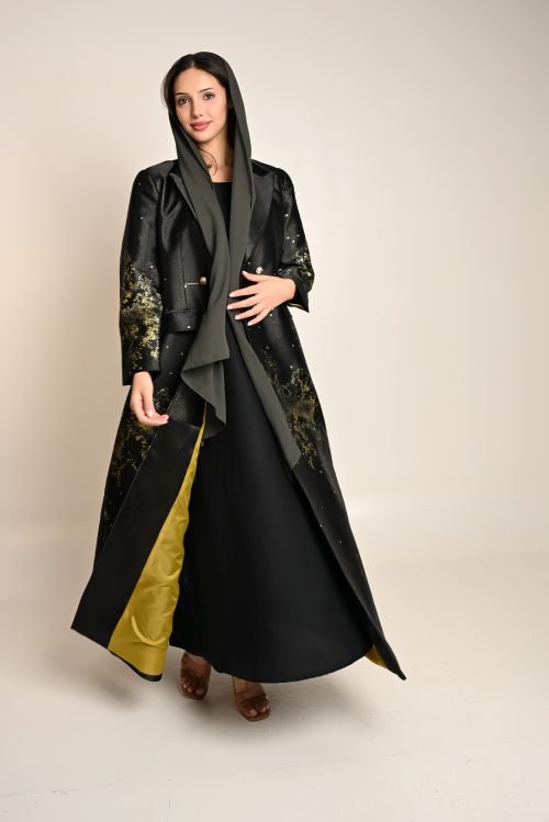 عباية بليزر فاخرة سوداء بلمعة ذهبية FA 632