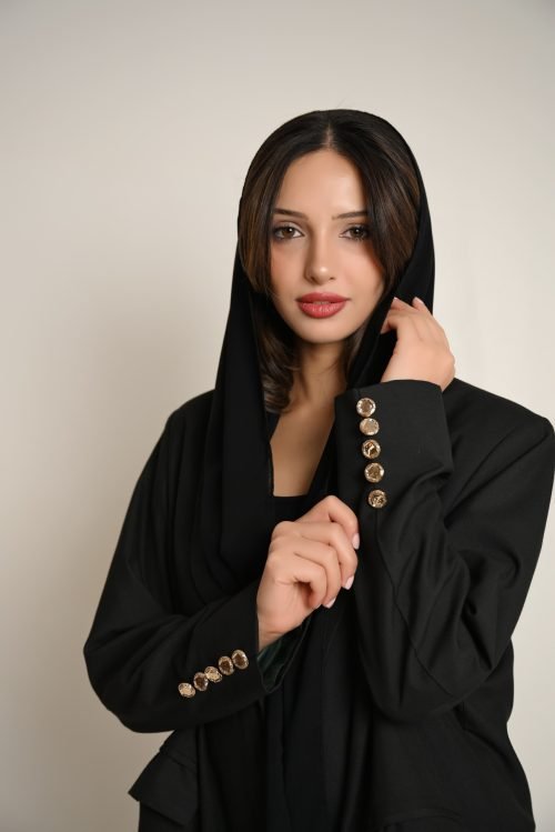 عباية بليزر سوداء فاخرة ببطانة خضراء FA 631